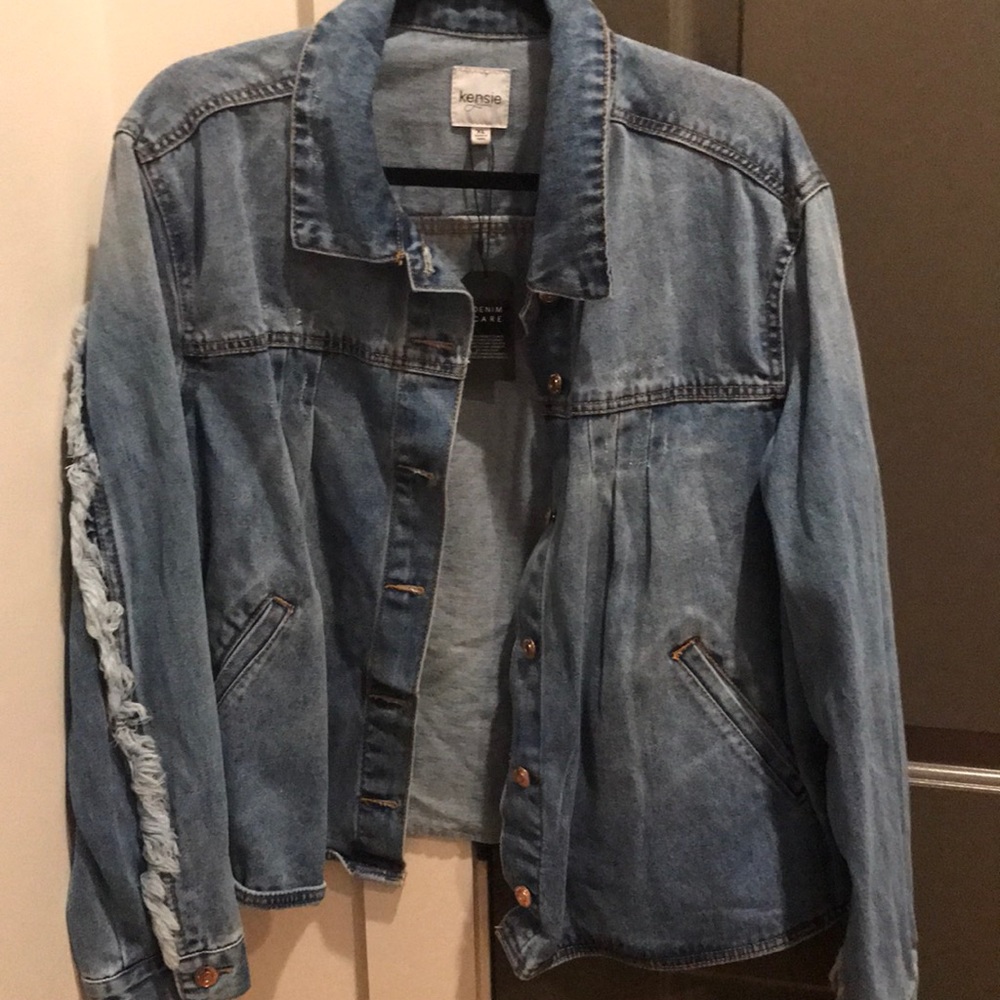 Jean jacket - Picture 2 of 3